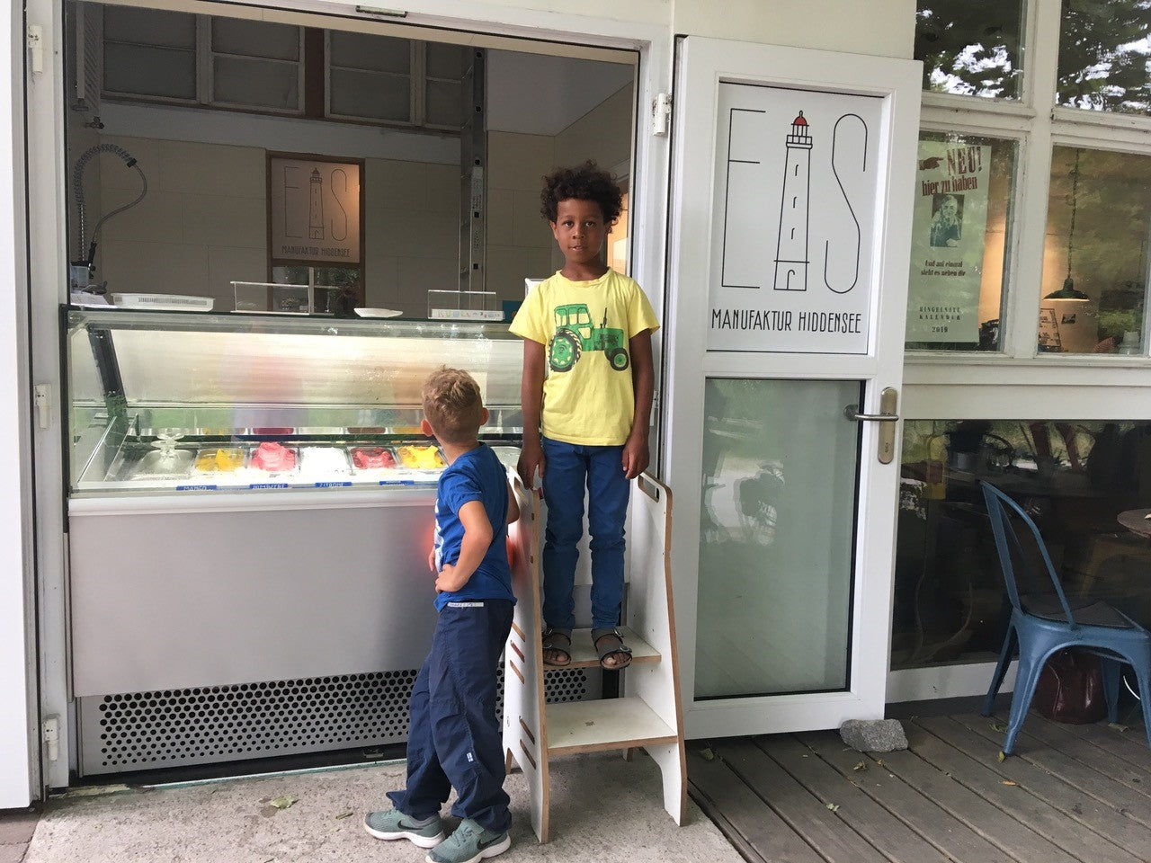 Carl auf dem Lernturm vorm Eistresen auf der Insel Hiddensee
